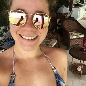 Meet your Posher, Ana